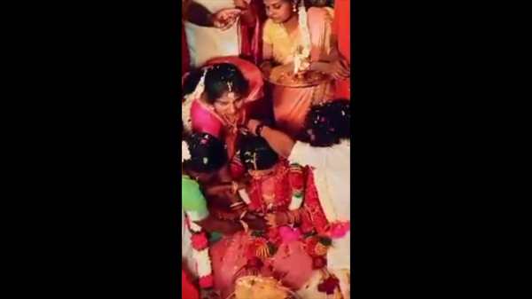 பிரபலமான நிகழ்ச்சி பிரபலமான நிகழ்ச்சி