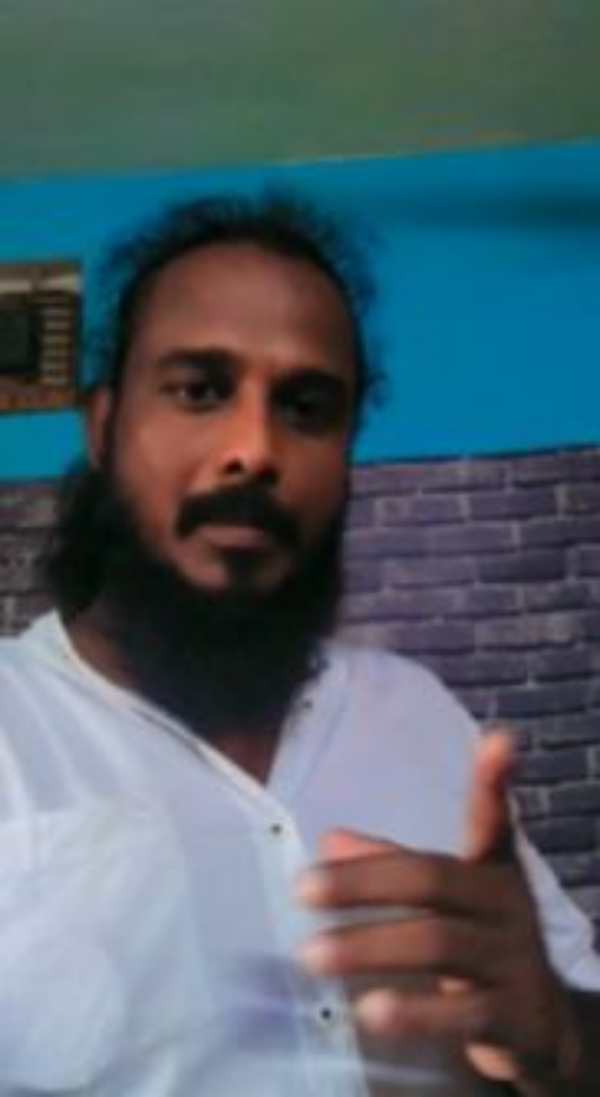 டுபாக்கூர் டைரக்டர் 