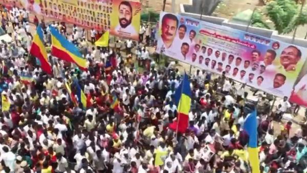 பூட்டு போடுவோம் 