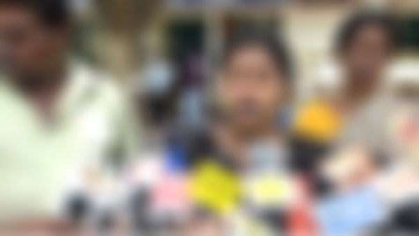 சிறுமியின் சகோதரி வேதனை சிறுமியின் சகோதரி வேதனை