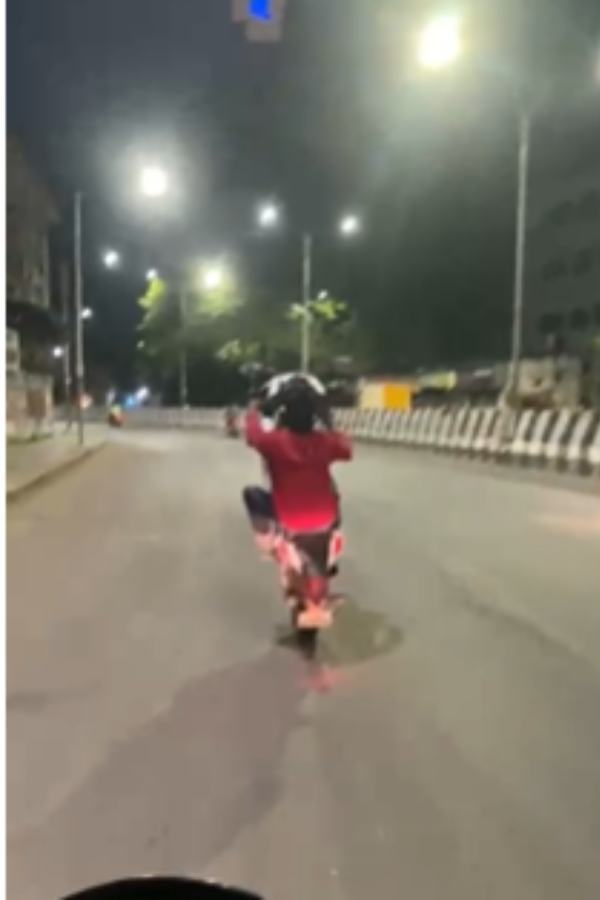 பைக் சாகசம் 
