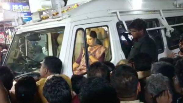 பொறுத்திருந்து பாருங்கள் 