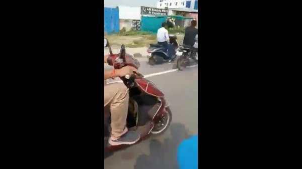 தொழிலதிபருடன் காதல் தொழிலதிபருடன் காதல்