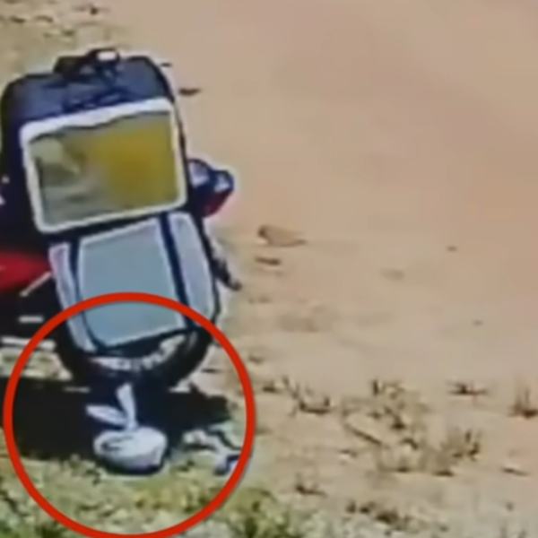 மோசமாக நடத்தும் வாடிக்கையாளர்கள் 