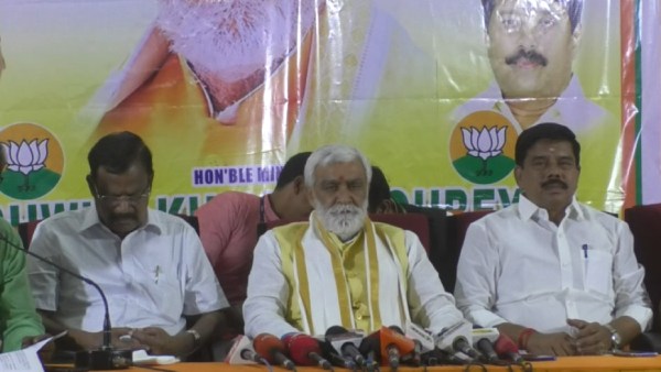 தமிழக மக்கள் அமைதியானவர்கள் 