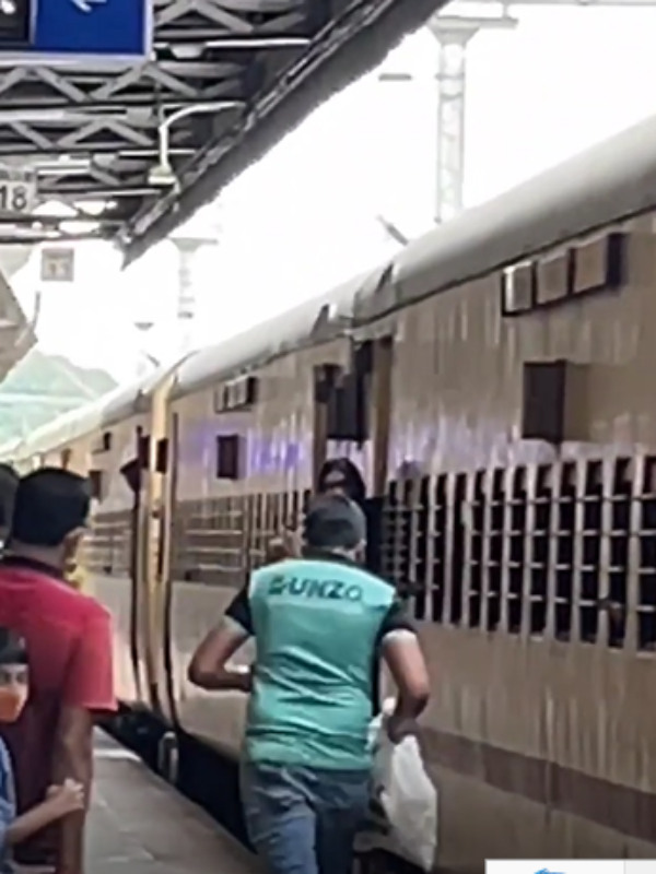 டெலிவரி சேவை 