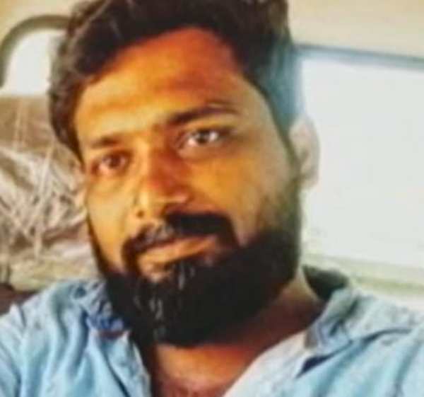 பின்னணி 