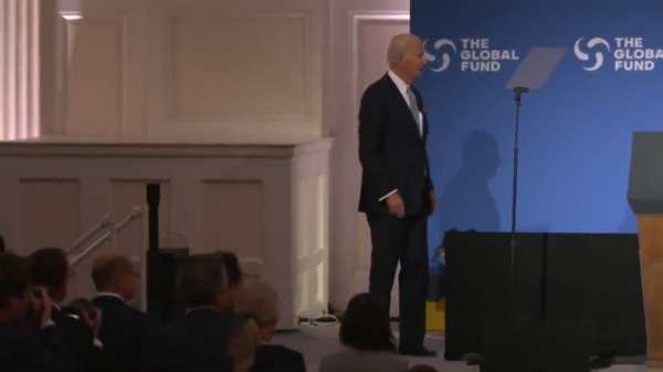 திகைத்து போய் நின்றார் 