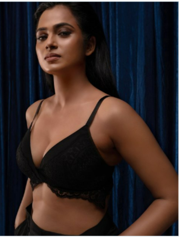 பழைய பாதைக்கு திரும்பிய ரம்யா பாண்டியன்