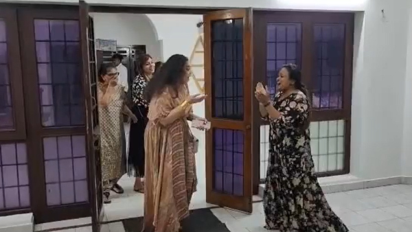 வாழ்க்கையில் வீசிய திடீர் புயல் வாழ்க்கையில் வீசிய திடீர் புயல்