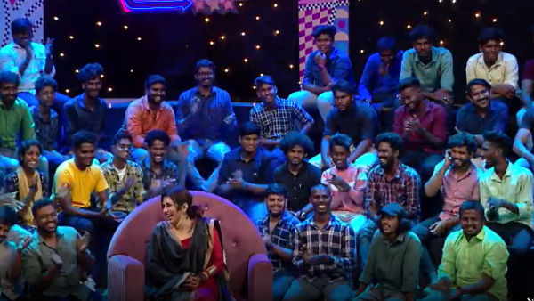 ரசிகர்களின் ஆதரவு ரசிகர்களின் ஆதரவு