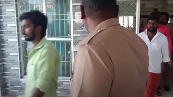 ஆப்பாயில் தகராறு ஆப்பாயில் தகராறு