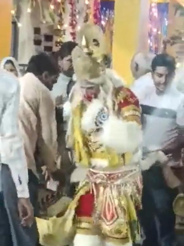 சரிந்து விழுந்த கலைஞர் சரிந்து விழுந்த கலைஞர்