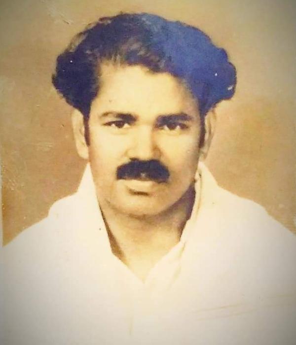 12 பேர் பட்டியல் 12 பேர் பட்டியல்