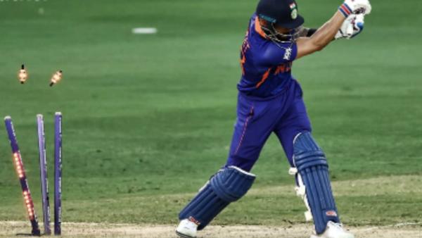 கோலி அவுட் 