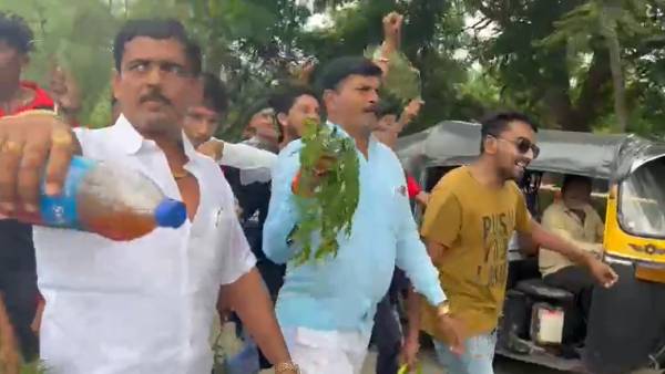 பரபர குற்றச்சாட்டு பரபர குற்றச்சாட்டு