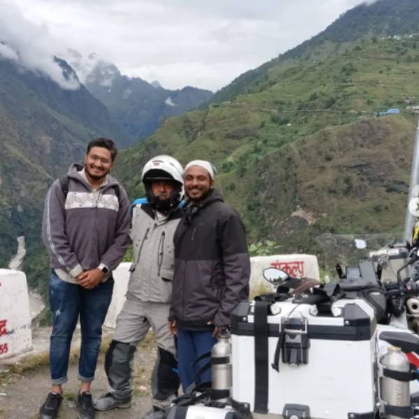  டீ குடித்தோம்