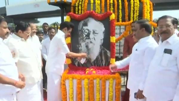 Thanthai Periyars birthday is celebrated by TN government as Social justice day Thanthai Periyars birthday is celebrated by TN government as Social justice day