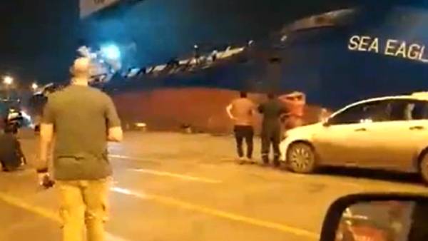  டைட்டானிக் பட பாணியில் 