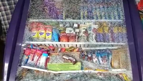 தாக்குதல் 