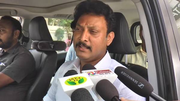 அன்பில் மகேஷ் பொய்யாமொழி 