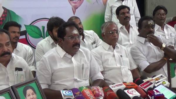 காரணமே நிதி அமைச்சர் தான் 