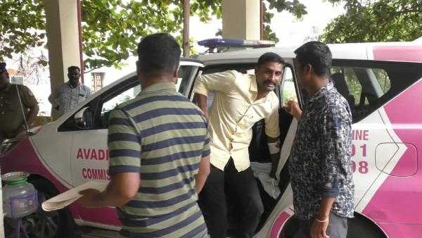 சுற்றி வளைத்து கைது சுற்றி வளைத்து கைது