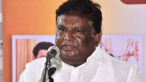 தொழில் செய்கிறார்கள் 