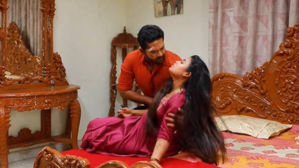 வெண்பாவின் புது பிளான்