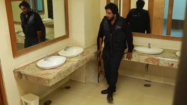 தீவிரவாதிகள் மிரட்டல் தீவிரவாதிகள் மிரட்டல்