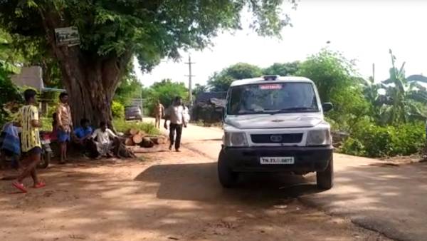 காவல் நிலையத்தில் சரண் காவல் நிலையத்தில் சரண்
