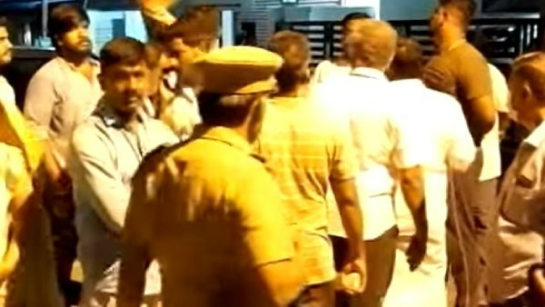 சென்னையில் பாஜக போஸ்டர் 