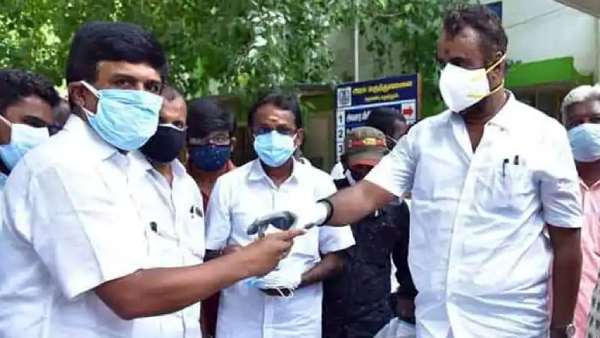  நெருக்கம் + சிக்கல் 