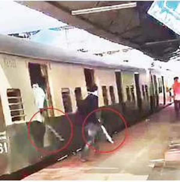  ரயிலில் அட்டகாசம் 