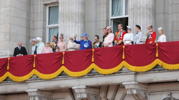 உடல்நிலை சரியில்லாமல்.. உடல்நிலை சரியில்லாமல்..