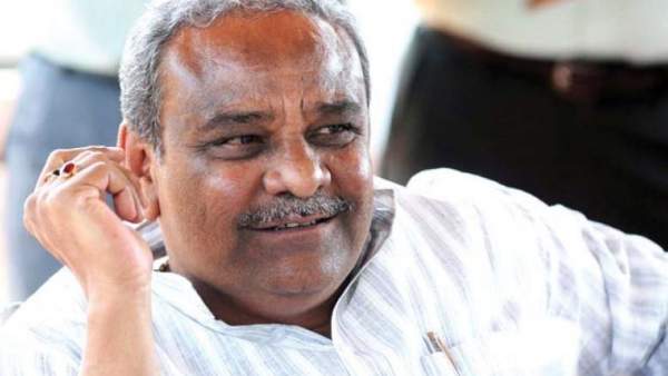 யார் இவர்? 