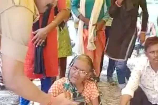  அமேசான் சிலைகள் 