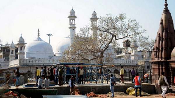  5 பெண்கள்