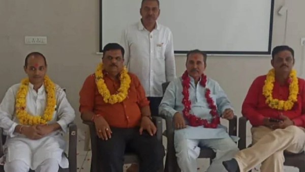 11 பேரும் விடுதலை 11 பேரும் விடுதலை