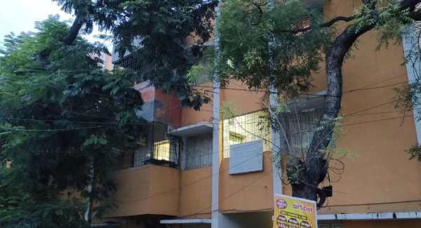 டுபாக்கூர் இயக்குனர் 