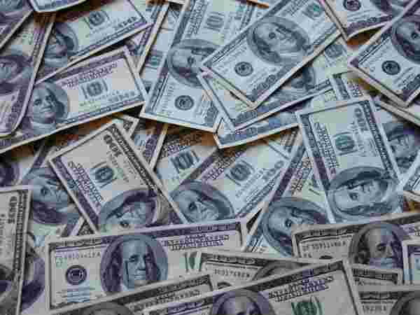  டாலர் மதிப்பு வலுவடைந்து வருகிறது 