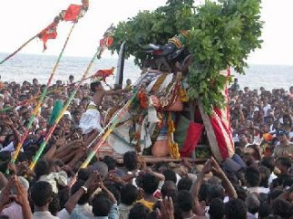 அசுரனுக்கு அருளிய சுப்ரமணியர் அசுரனுக்கு அருளிய சுப்ரமணியர்