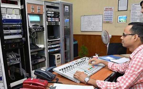 இந்தி நிகழ்ச்சிகள்