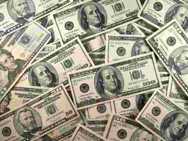 2 லட்சம் டாலர்