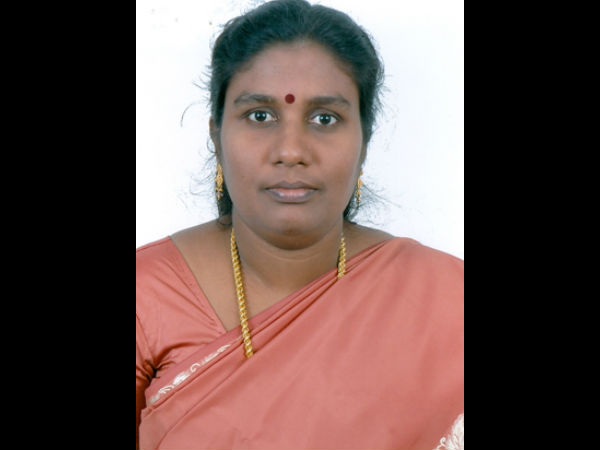 ரேஸில் 3 பேர் - ஹெலன் டேவிட்சன்