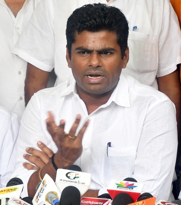 இருங்க தலைவரே