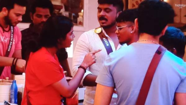 என்ன சத்தம் அங்கே