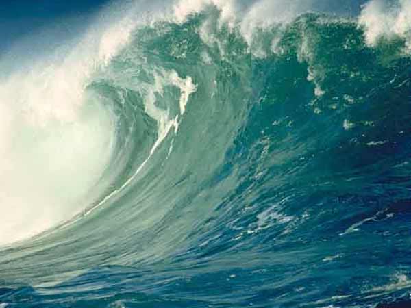 சுனாமி எச்சரிக்கையால் பீதி 