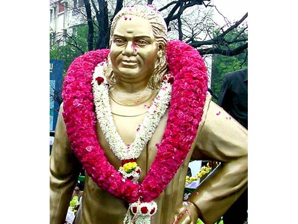 தேவர் குருபூஜை.. அக்டோபர் 30ல் பசும்பொன் செல்கிறார் முதலமைச்சர் ஸ்டாலின்! பிரதமர் மோடி வருகிறாரா? | Stalin goes to Pasumbon for Muthuramalinga Devar Jayanthi - Tamil Oneindia