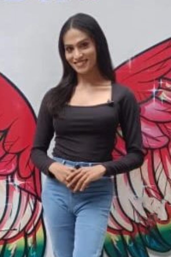 அறிமுகமாகும் புது நபர்